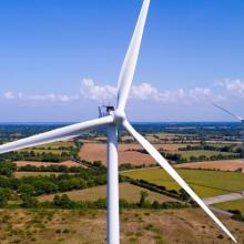 Éoliennes pour représenter l'énergie renouvelable chez SECO Luxembourg